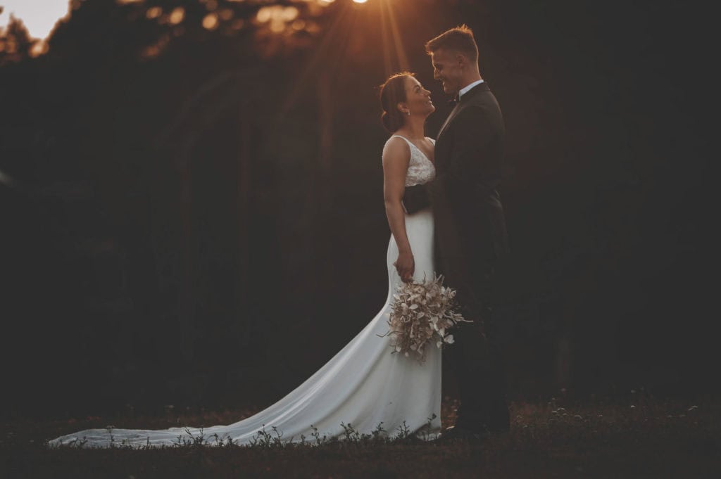 bryllupsfotograf solnedgangsbilder iselinbelland bryllupsplanlegging